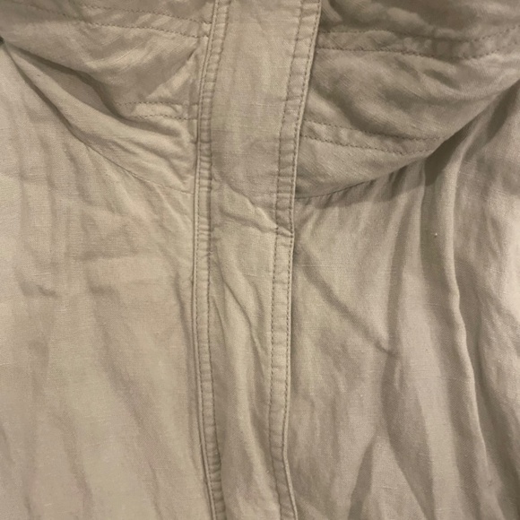 Lovely linen jacket in cream - Picture 3 of 3